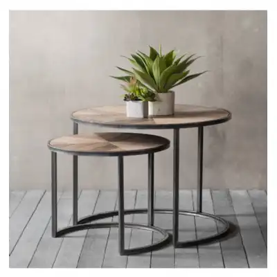 Nest Of 2 Chevron Weathered Wood Coffee Tables With Metal Base