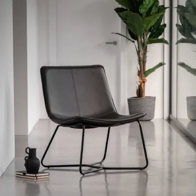 Dark Grey Leather Curved Lounge Chair Black Metal Frame