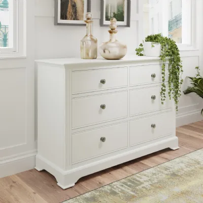 White Painted Chest of 6 Drawers