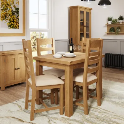 French Oak 4 Seater Butterfly Extending Dining Table