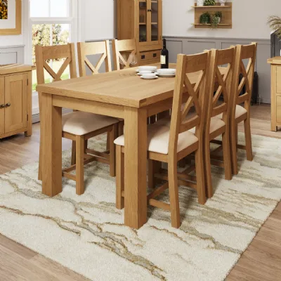 Oak 6 to 8 Seater Butterfly Extending Dining Table