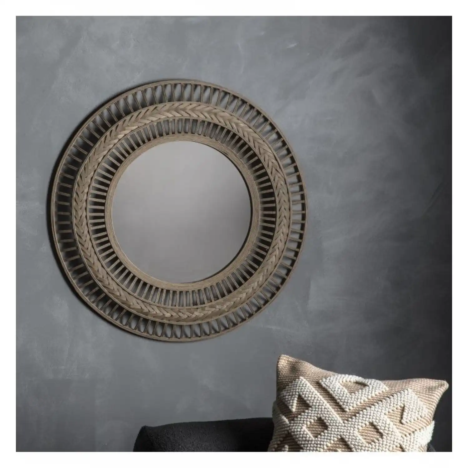 Antique Rustic Finish Round Wall Mirror